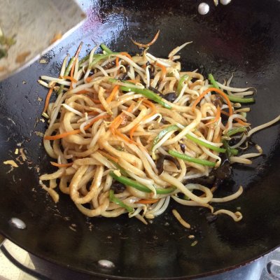 炒餅絲的家常做法,炒餅絲的家常做法大全視頻