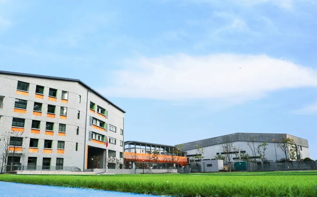 好冷？太暖！成都多所学校紧急加装热水器