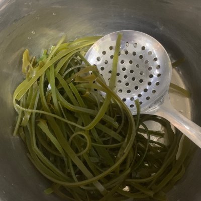 凉拌海带丝的做法过程（好吃简单的凉拌海带丝的做法）