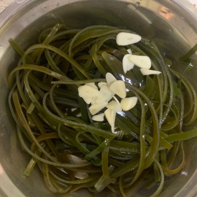 凉拌海带丝的做法过程（好吃简单的凉拌海带丝的做法）