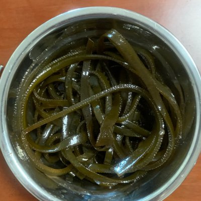 凉拌海带丝的做法过程（好吃简单的凉拌海带丝的做法）
