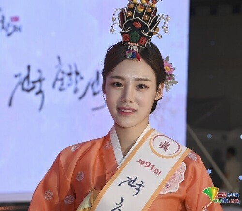 韩国“春香”冠军诞生：22岁女大学生500万韩元获奖