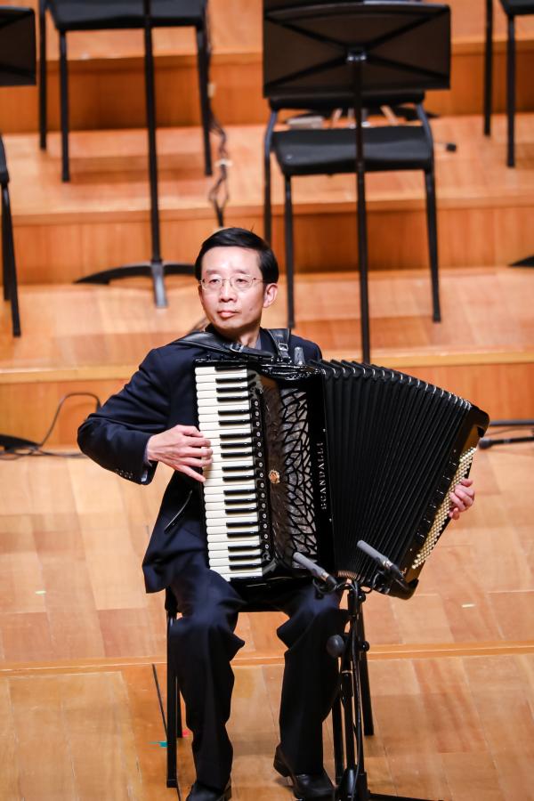 半个世纪后，中国第一首手风琴原创作品，演进国家大剧院