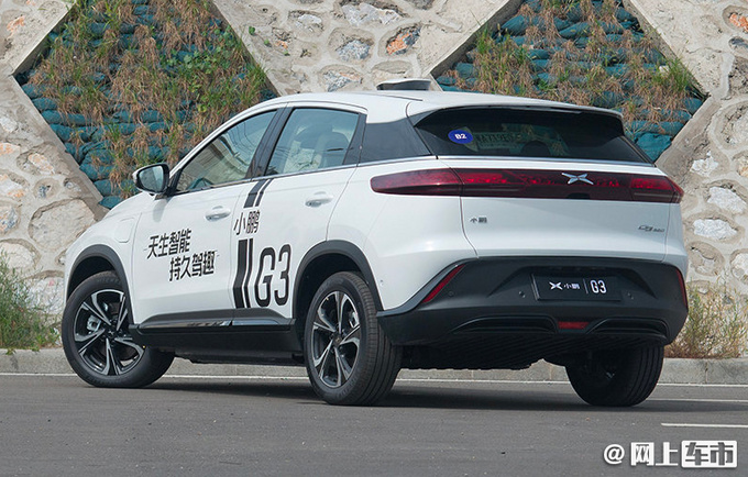 小鹏全新大SUV曝光，空间宝马X5一样大，竞争蔚来ES6