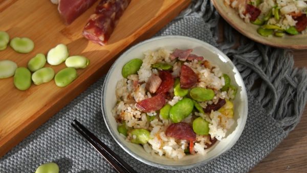 蚕豆饭的做法家常（解锁蚕豆新吃法蚕豆焖饭）