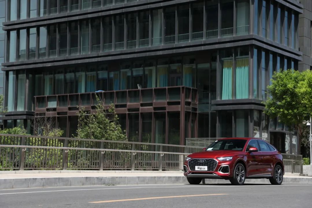 颜值即正义——试驾奥迪Q5L Sportback