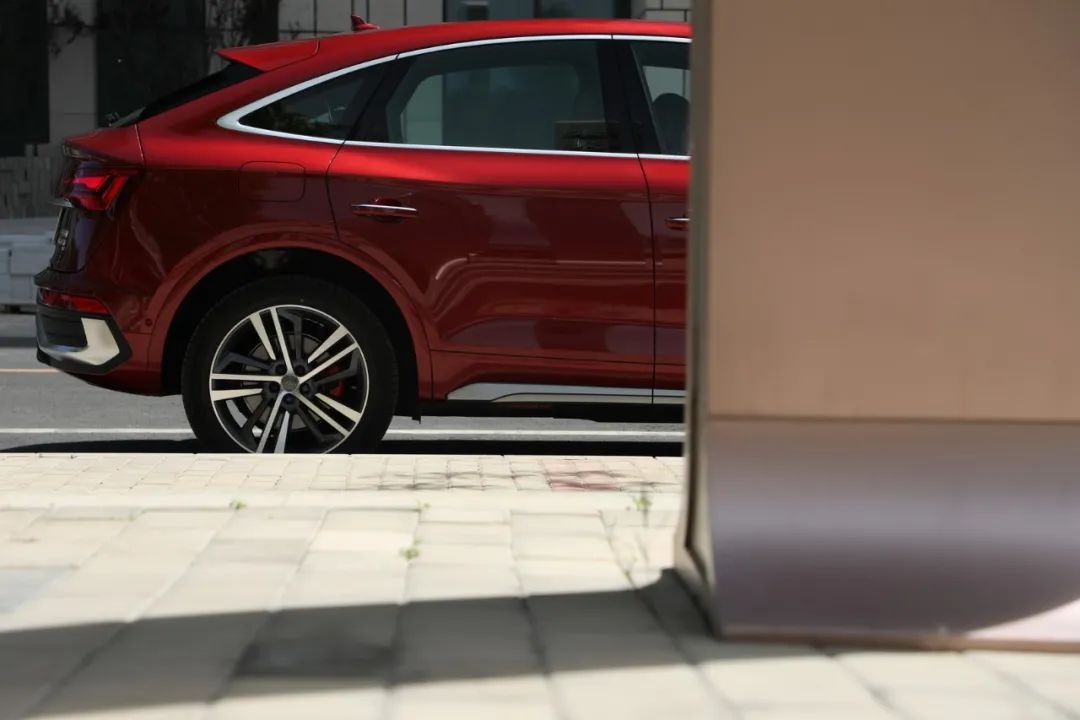 颜值即正义——试驾奥迪Q5L Sportback