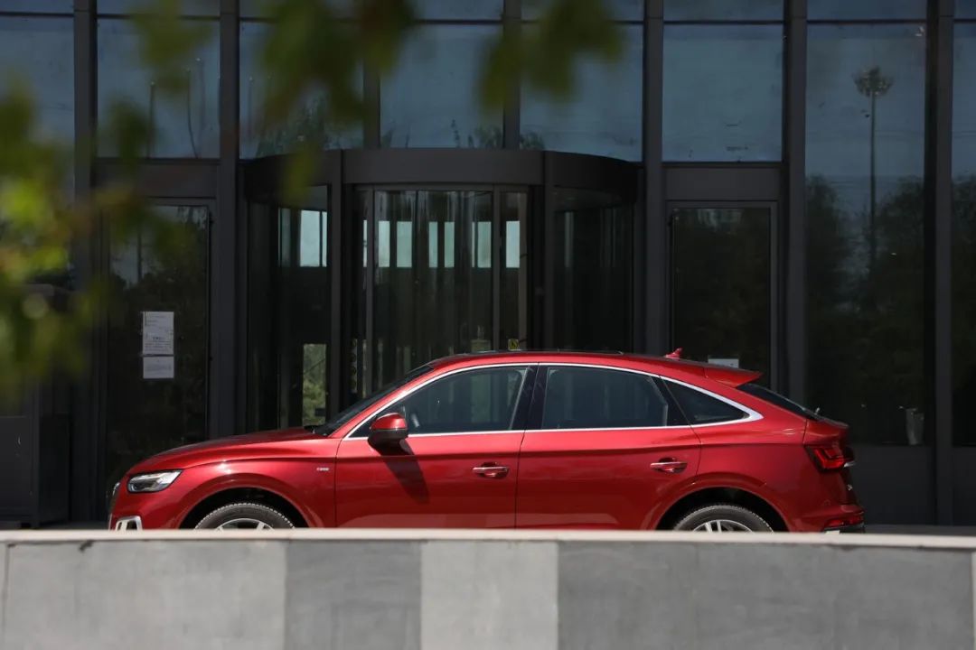 颜值即正义——试驾奥迪Q5L Sportback