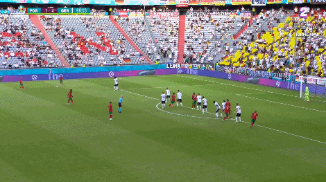 德国队vs葡萄牙队(C罗助攻若塔破空门，葡萄牙扳回一城2-4德国)