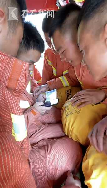 消防员出警归来查考分 结果一出战友们全员惊呼