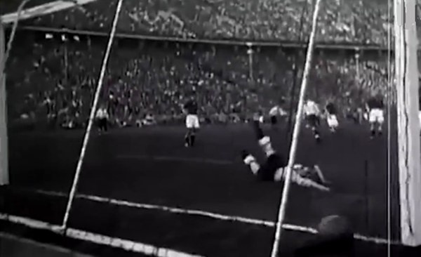 德国世界杯没出线1938(持续一个世纪的恩怨，细数十大经典英德大战)