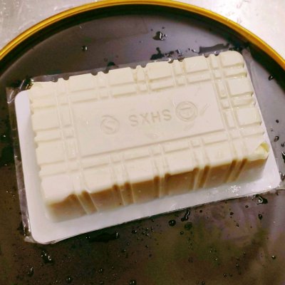 皮蛋豆腐的做法,皮蛋豆腐的做法涼拌視頻