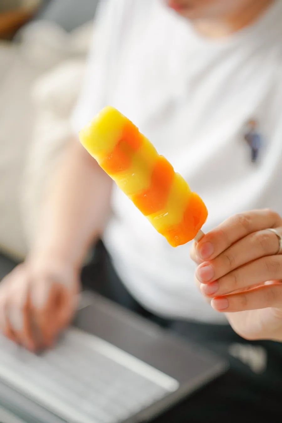 伊利冰工厂一个多少钱（分享5块钱以下的雪糕能有多好吃）(29)