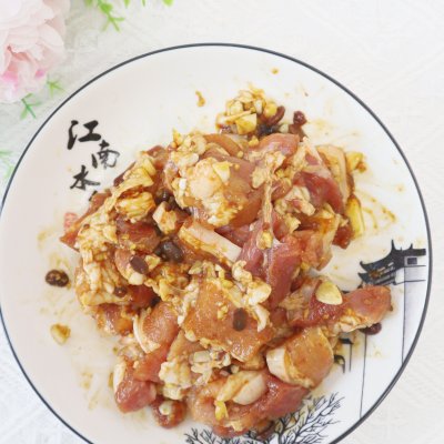 粉蒸肉的家常做法,粉蒸肉的家常做法步驟