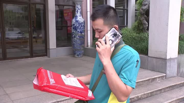 刚刚！南通首批录取通知书送达