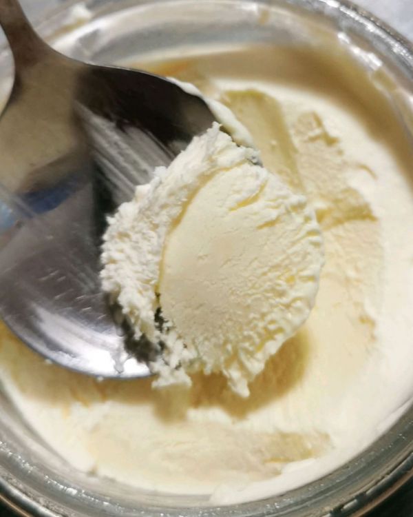 奶油冰淇淋的做法和配方（绝对不容错过的冰淇淋做法）
