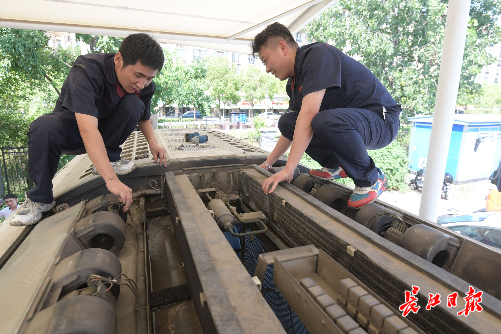 空调维修工,空调维修工作怎么样
