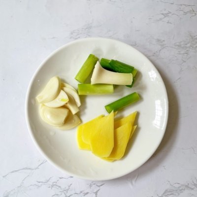 香菇玉米排骨湯,香菇玉米排骨湯可以一起燉嗎