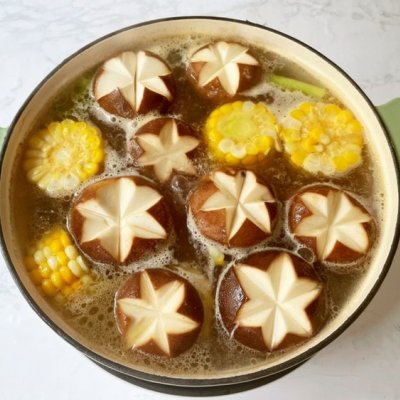 香菇玉米排骨湯,香菇玉米排骨湯可以一起燉嗎