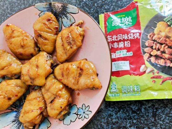 烤箱怎么烤鸡翅（六步教你制作美味烤鸡翅）