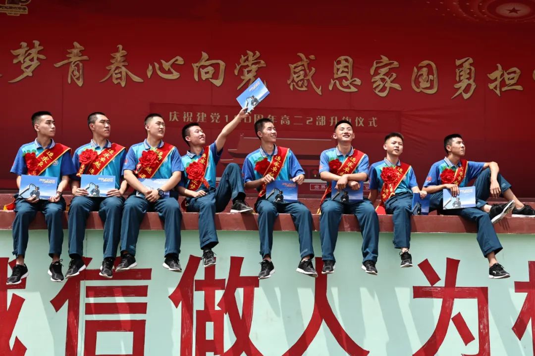 走！当海军飞行员去！