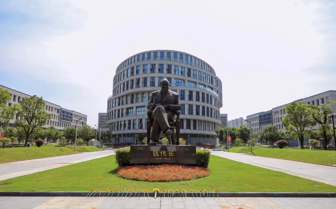 这本国际期刊,由上大老校长钱伟长院士创办