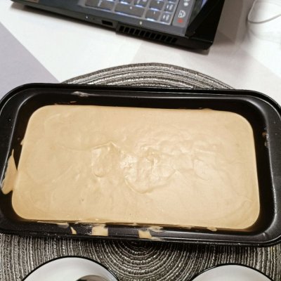 巧克力冰淇淋制作方法（超简单的自制巧克力冰淇淋教程）
