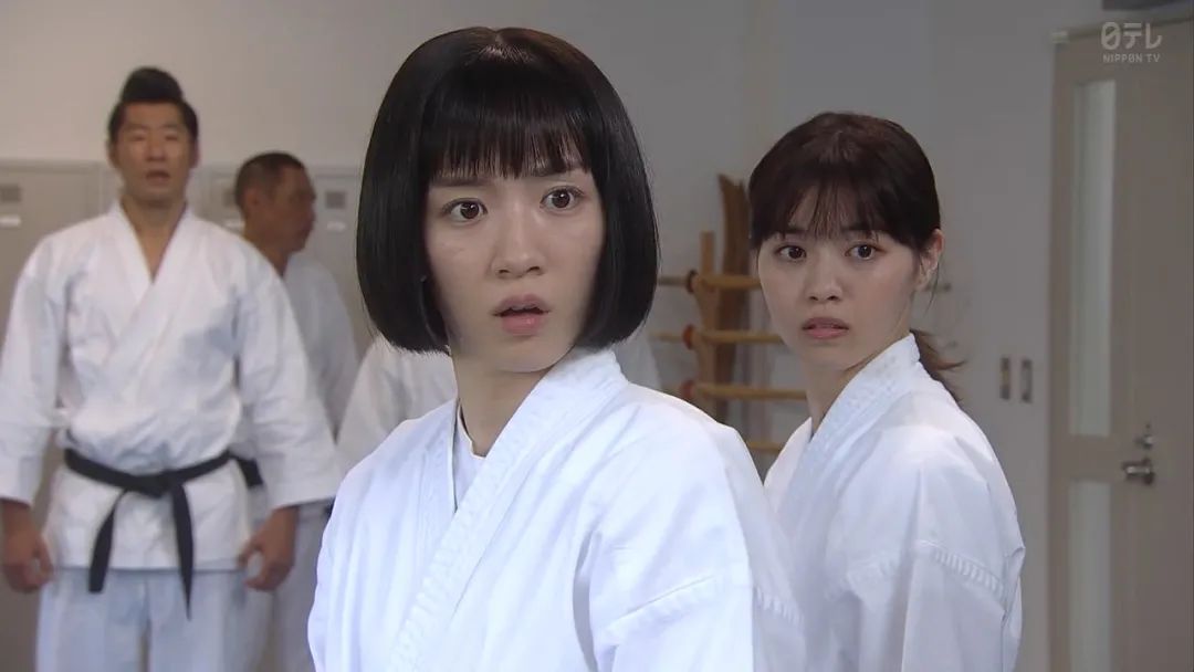 女明星扎推剪短发，有的翻车有的好看，重点都在这里啦