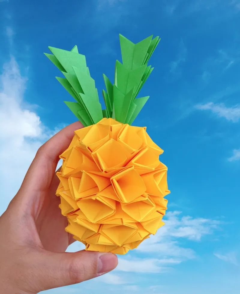 纸菠萝的折法,纸菠萝的折法和插法
