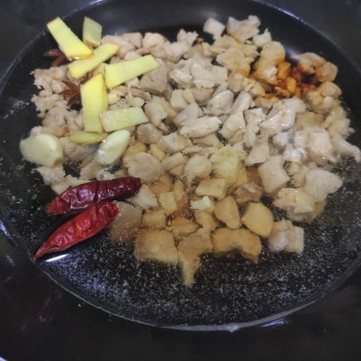 雞腿燉土豆的家常做法,雞腿燉土豆的家常做法步驟