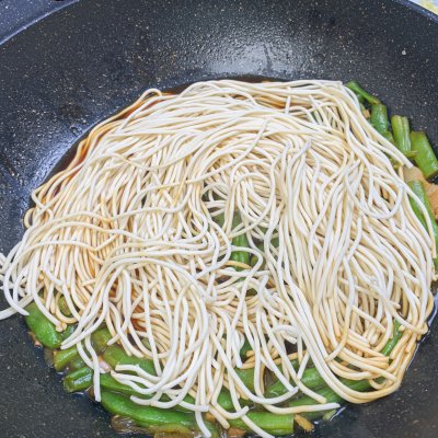 扁豆燜面的做法,扁豆燜面的做法視頻