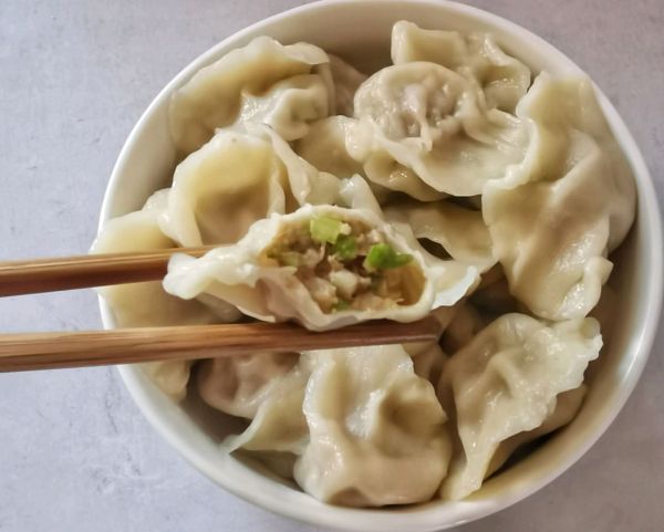 芹菜肉的餃子餡怎麼調好吃有了這道芹菜肉餡餃子不愛吃飯的孩子都胃口