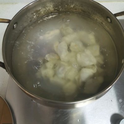 有了这道芹菜肉馅饺子，不爱吃饭的孩子都胃口大开