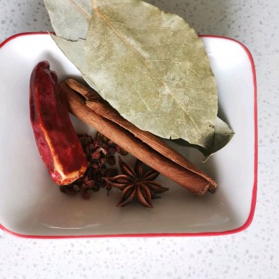 简单快手又下饭的0失败家常鸡爪子吃起来那叫一个香