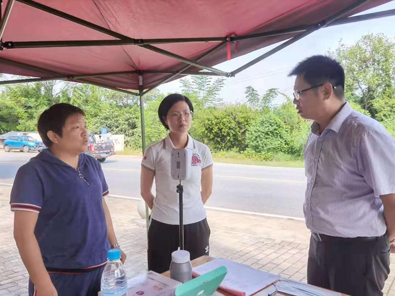 上犹政府网(上犹县委副书记何新平,政府副县长提名人选刘艳一行深入