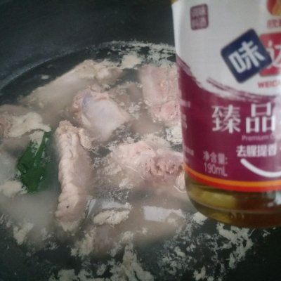 胡蘿卜玉米排骨湯,胡蘿卜玉米排骨湯做法