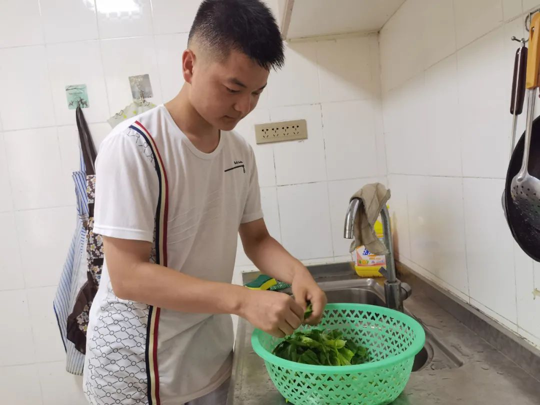 有香港90后爱心人士