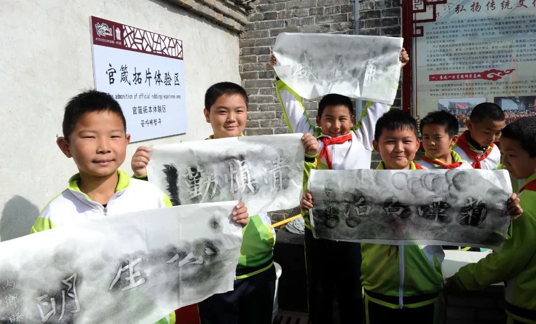 内乡县衙这副名联写入全国中学生教材