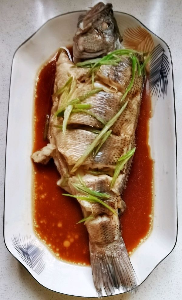 清蒸海鱸魚做法,清蒸海鱸魚做法和步驟家常做法