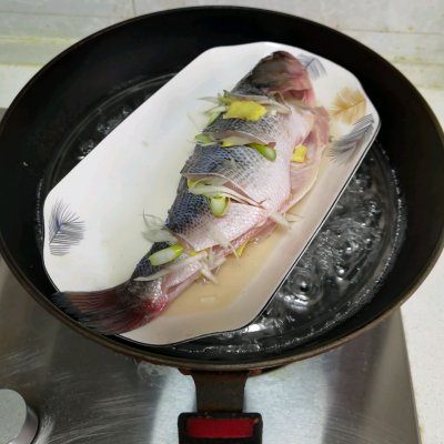 清蒸海鲈鱼做法,清蒸海鲈鱼做法和步骤家常做法