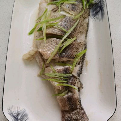 清蒸海鱸魚做法,清蒸海鱸魚做法和步驟家常做法