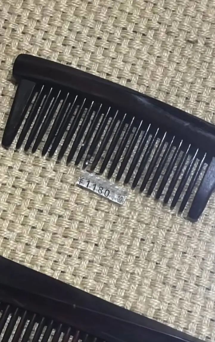 秃头企业家如何靠卖梳子年赚上亿？