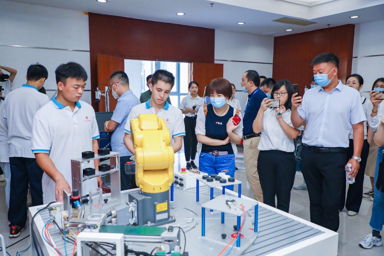 校企联合体，湖南工程机械产业学院联盟成立