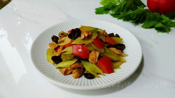 芹菜怎么做好吃,芹菜怎么做好吃家常菜