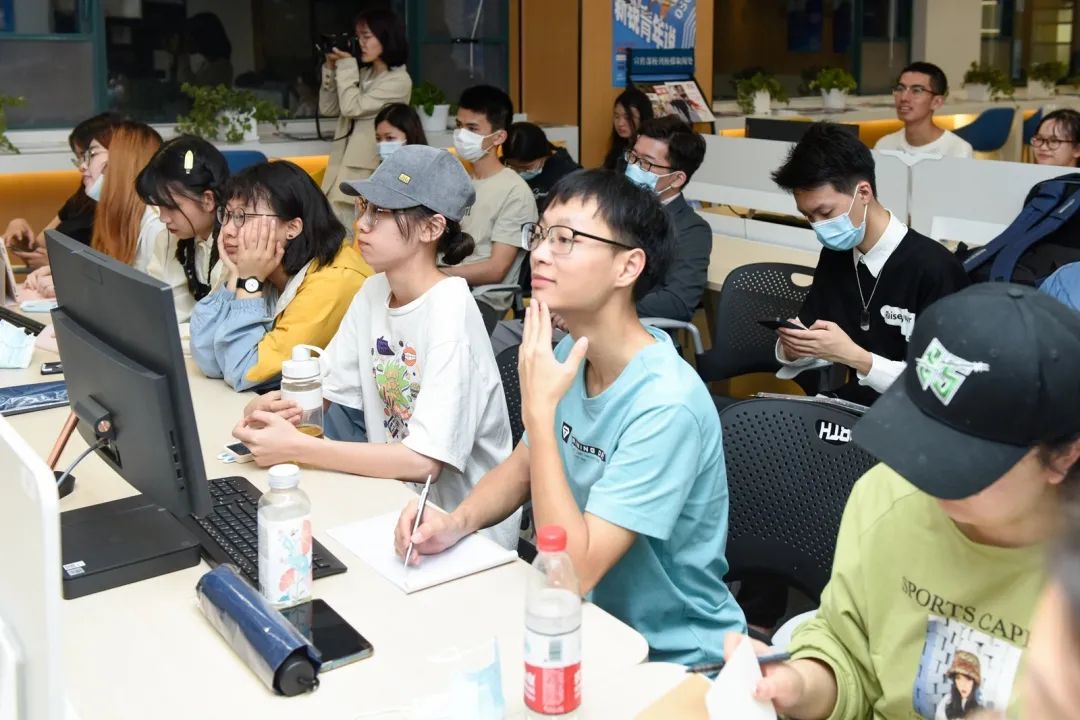 今晚，我们等你！