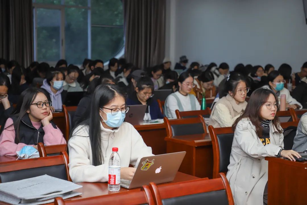 今晚，我们等你！