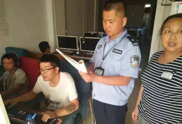 学不会偷懒的他这次却“早退”了，这些人背后的故事让人泪目......