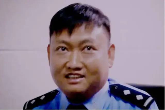 学不会偷懒的他这次却“早退”了，这些人背后的故事让人泪目......