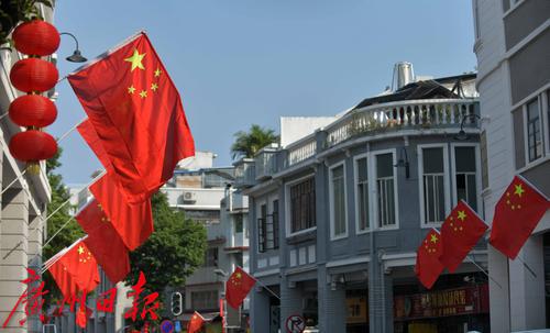 图集｜迎国庆，广州街头闪耀最美“中国红”