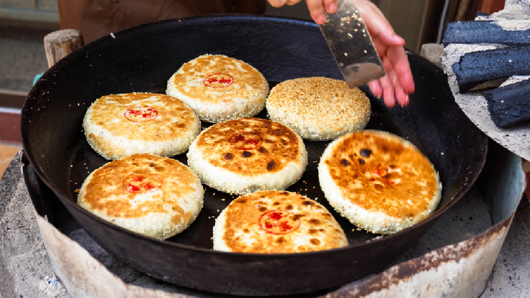 家乡美丨甜礼饼还是咸礼饼？这里都有！